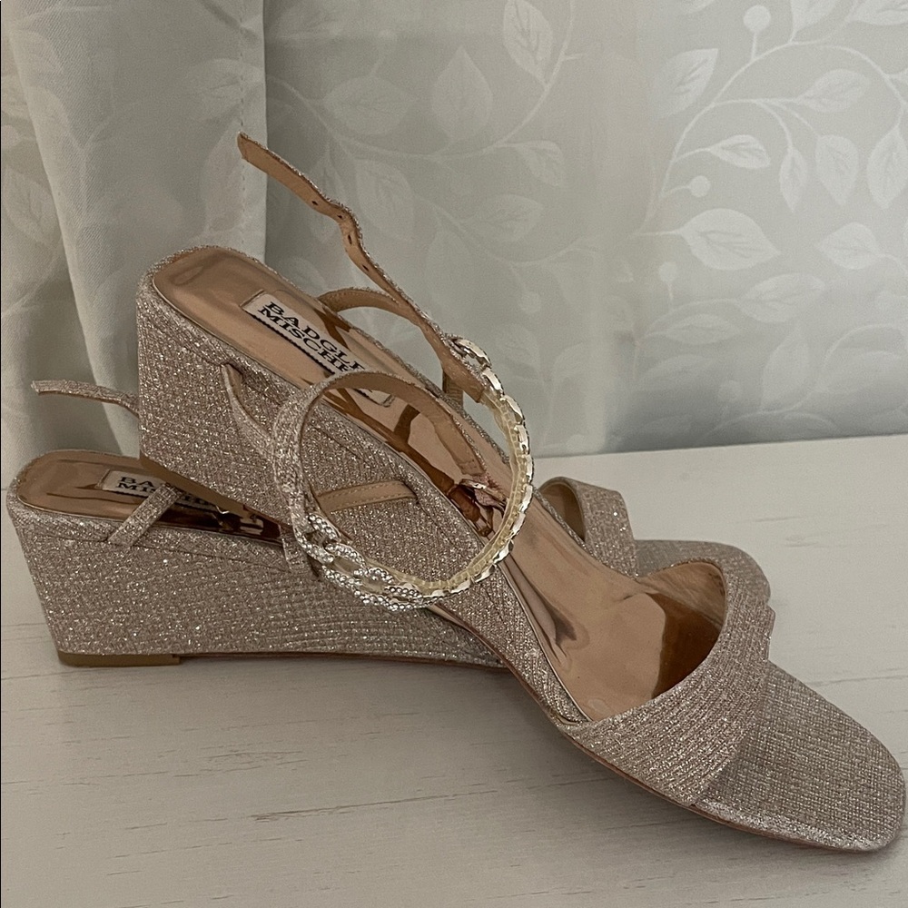 Badgley Mischka Glittering Gold Heels